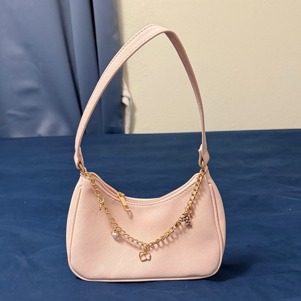 Elegant Pink Shoulder Bag with Gold Chain